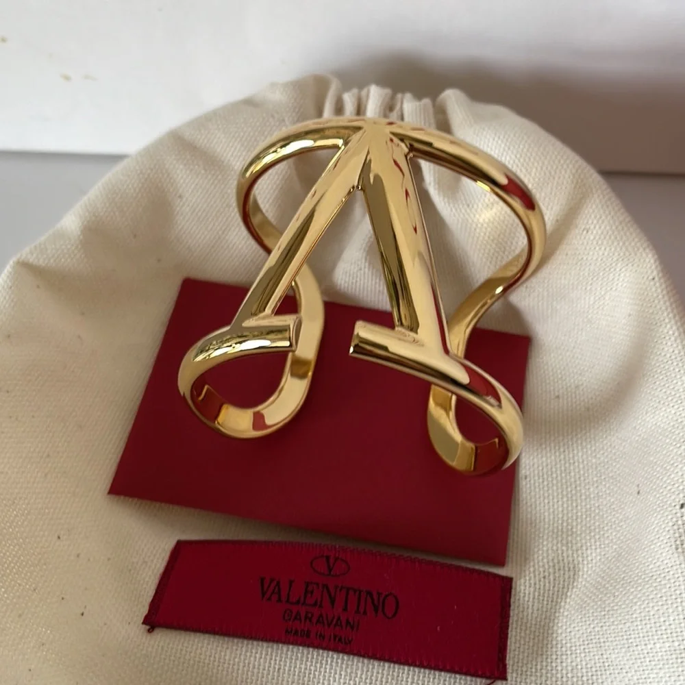 NWT Valentino Garavani Gold Cuff Bracelet. - Picture 5 of 14